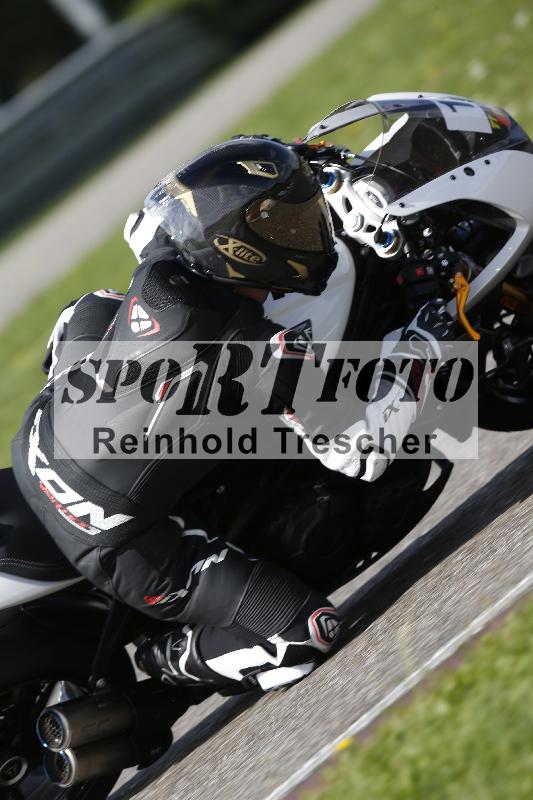 /Archiv-2025/53 16.09.2025 Track Day Domi Aegerter ADR/Gruppe rot/1